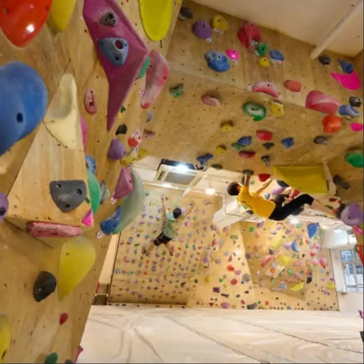 Keep Climbing Gym (運動攀登場)